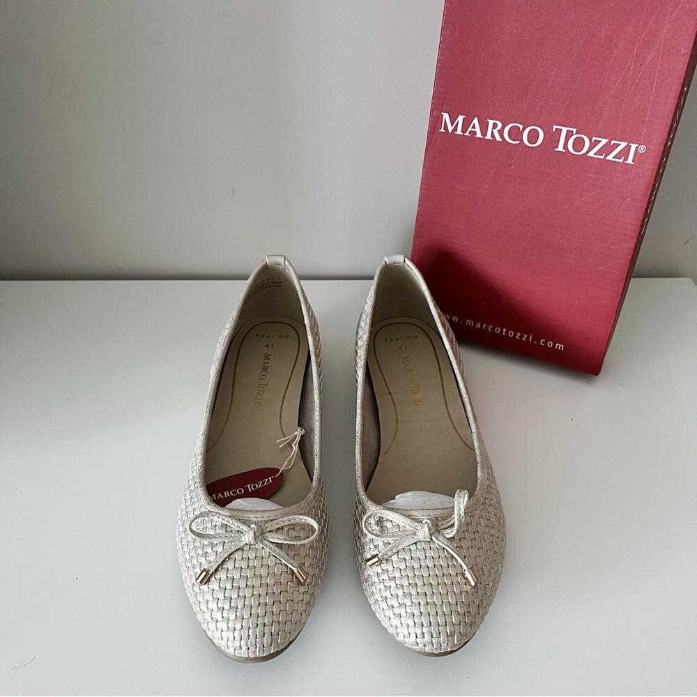 Marco Tozzie Gold Woven Women’s Ballerina Ballet Flats